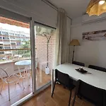 Homeholidaysrentals Roure - Costa Barcelona Apartment *